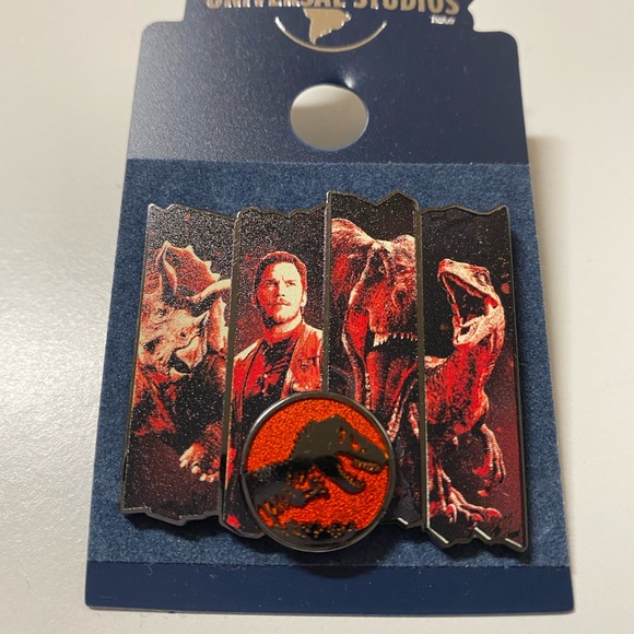 Universal Studios Jurassic World Red Pin New - Picture 2 of 11
